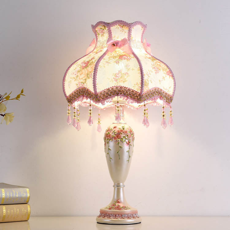 Elegant European Fabric Tassel Table Lamp - 1 Light