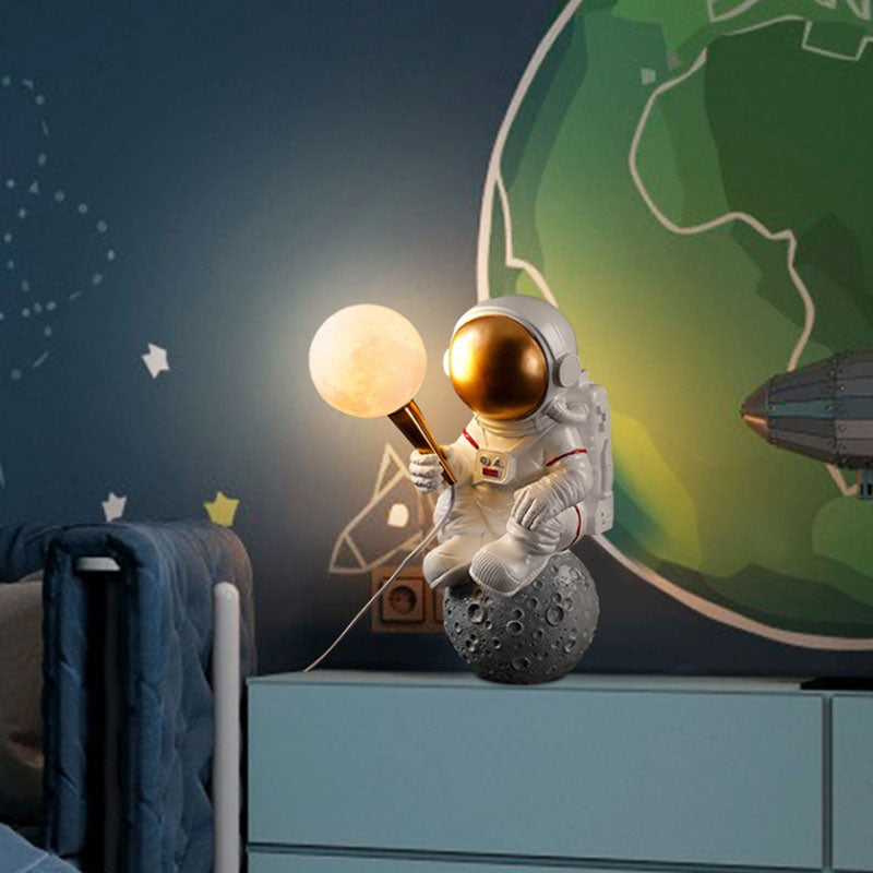 Creative Astronaut Wall Sconce