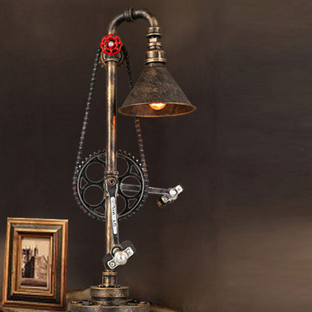 Vintage Industrial Iron Gear 1-Light Table Lamp