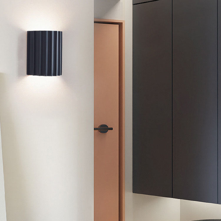 Nordic Resin 2-Light Wall Sconce