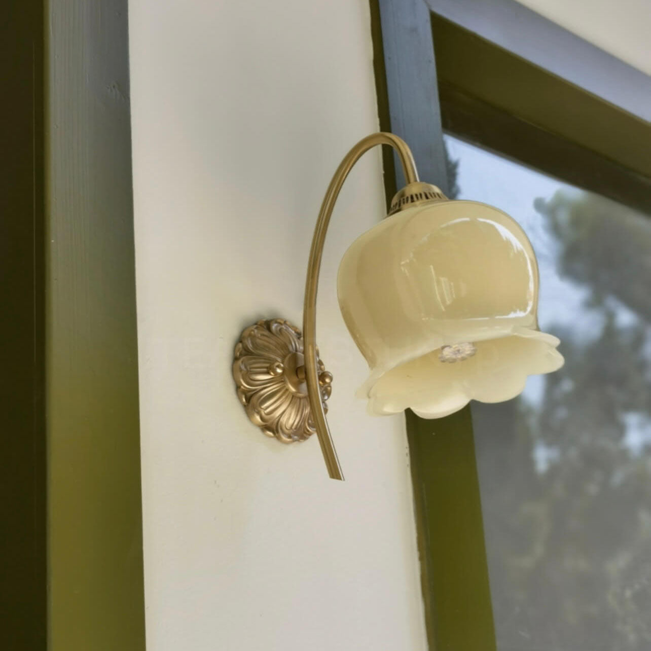 Vintage Cream Petal Resin and Copper Wall Sconce Lamp