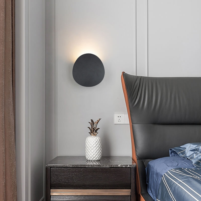 Minimalist Round LED Indoor/Outdoor Sconce