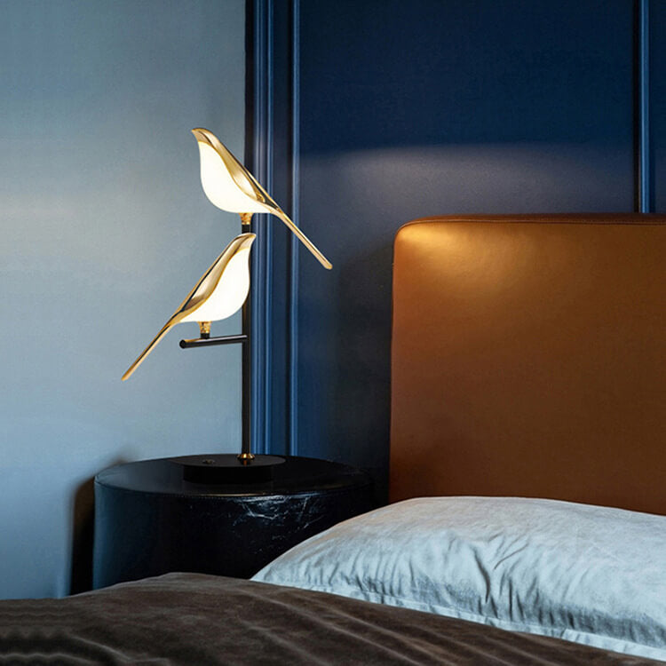 Nordic Minimalist LED Table Lamp - Magpie Bird Design