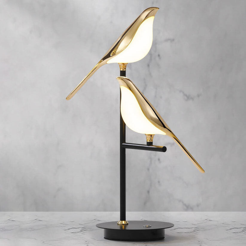 Nordic Minimalist LED Table Lamp - Magpie Bird Design