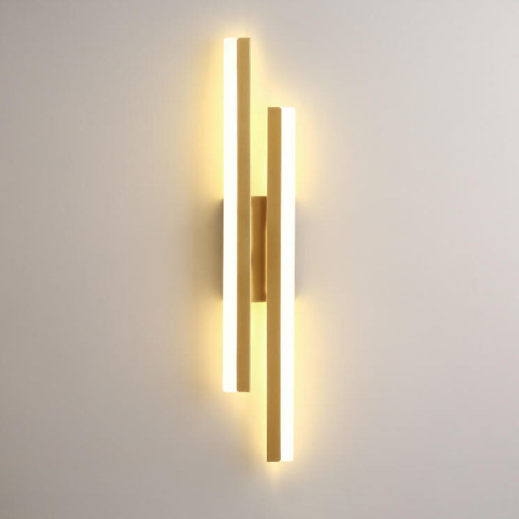Minimalist Iron & Acrylic LED Wall Sconce