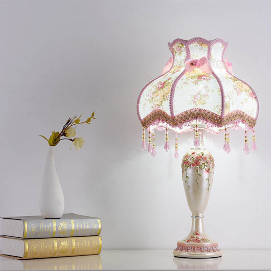 Elegant European Fabric Tassel Table Lamp - 1 Light