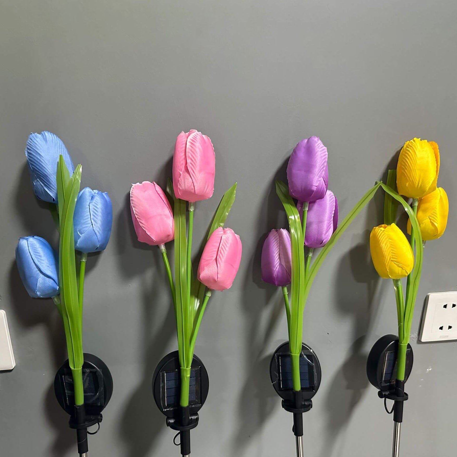 Premium Solar Tulip LED Landscape Light
