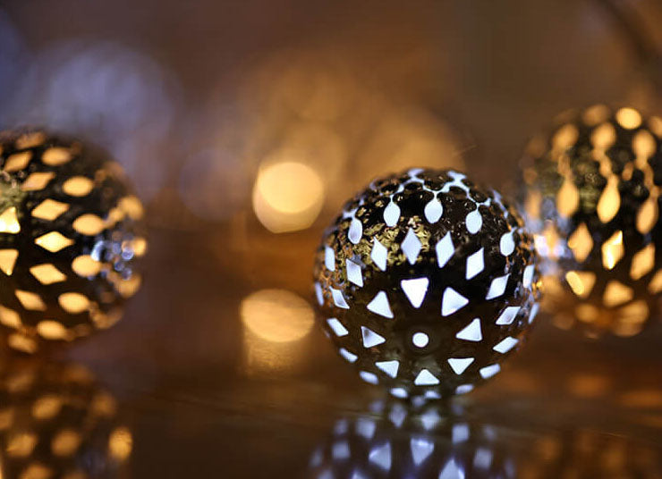 Moroccan Ball Solar String Lights