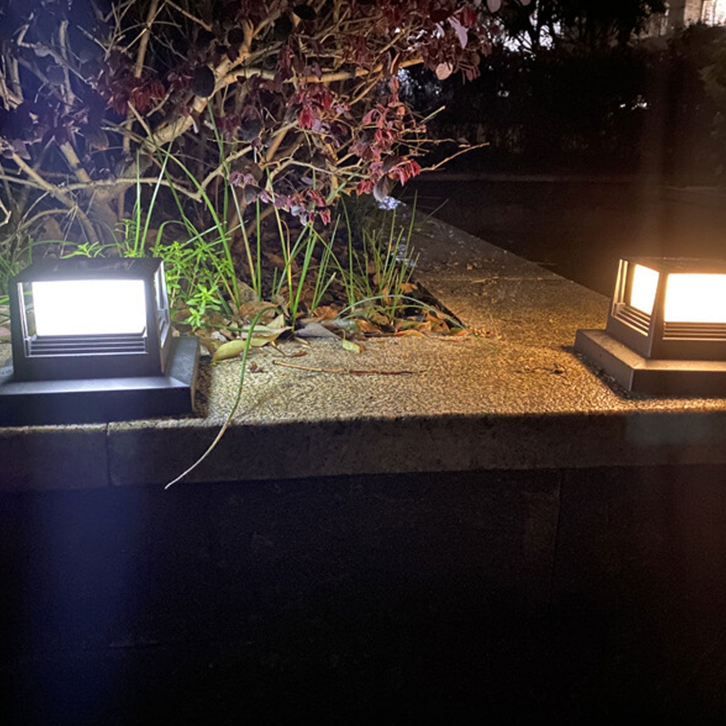 Premium Solar Square Pillar Head Light