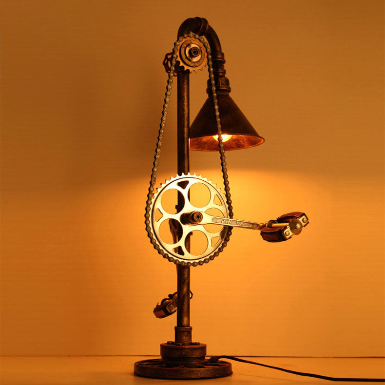 Vintage Industrial Iron Gear 1-Light Table Lamp