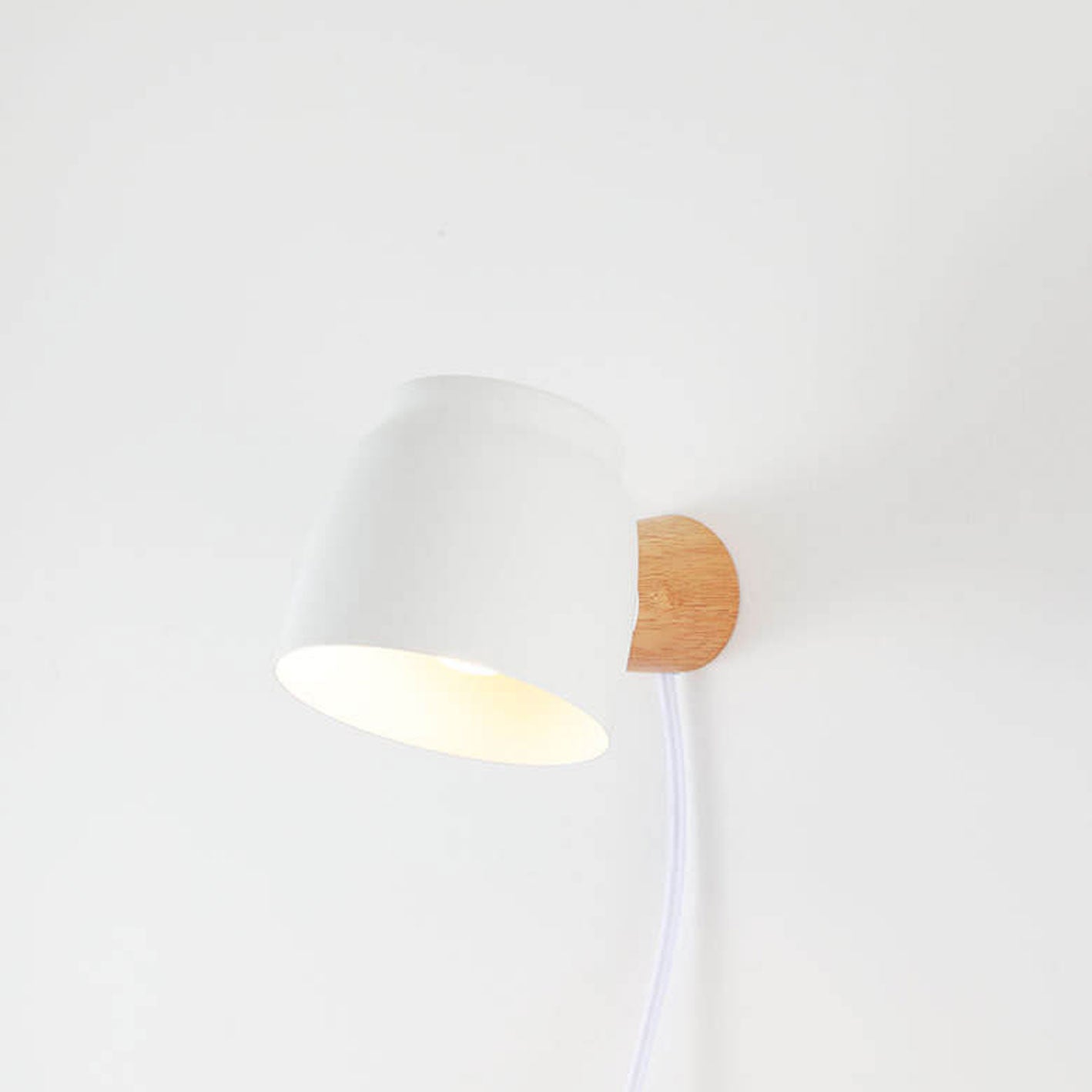 Rotatable Nordic Column 1-Light Wall Sconce
