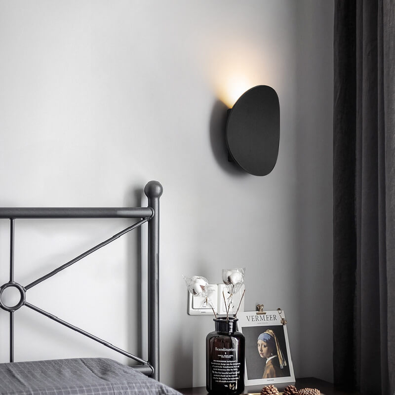 Minimalist Round LED Indoor/Outdoor Sconce