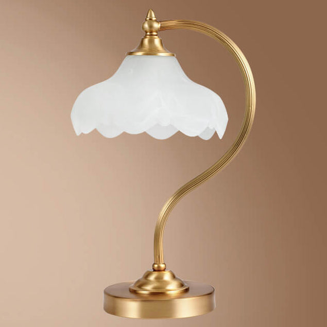 Elegant Vintage Brass Table Lamp with Glass Petal Shade - 1 Light