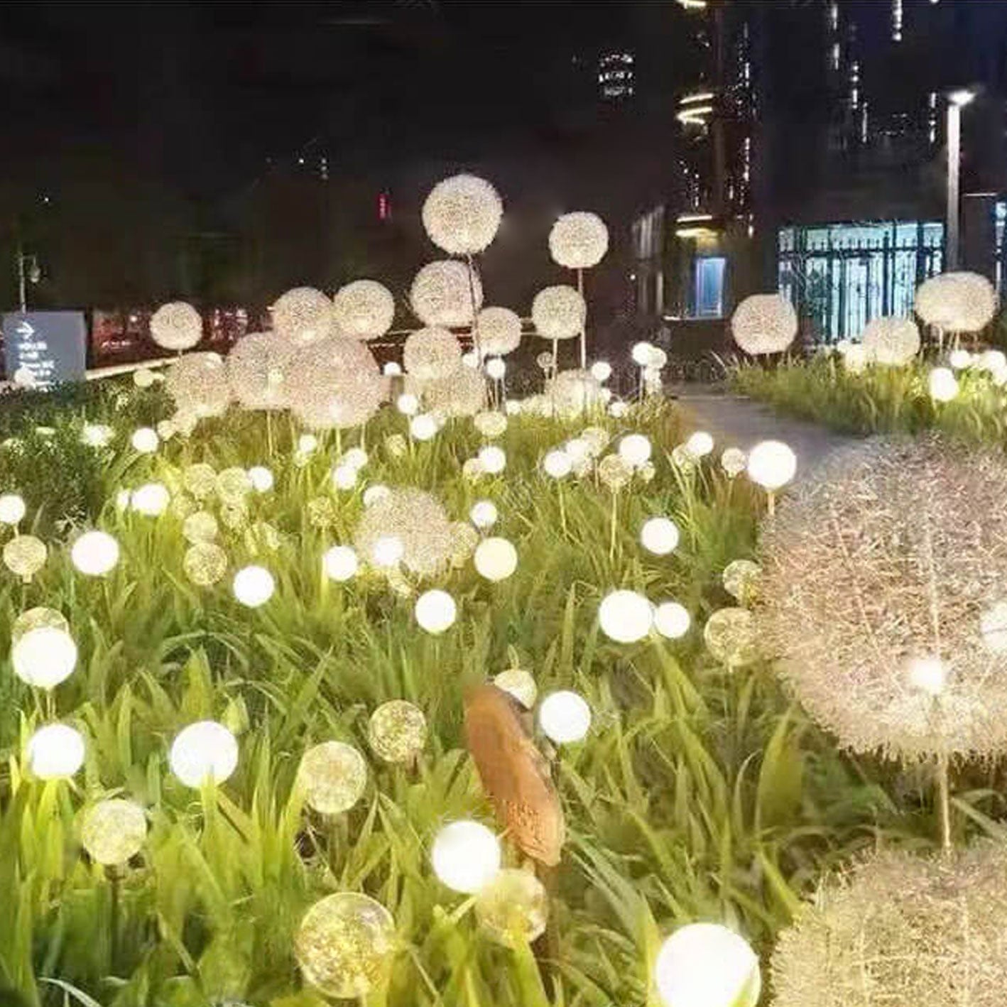 Premium Solar Dandelion LED Garden Light