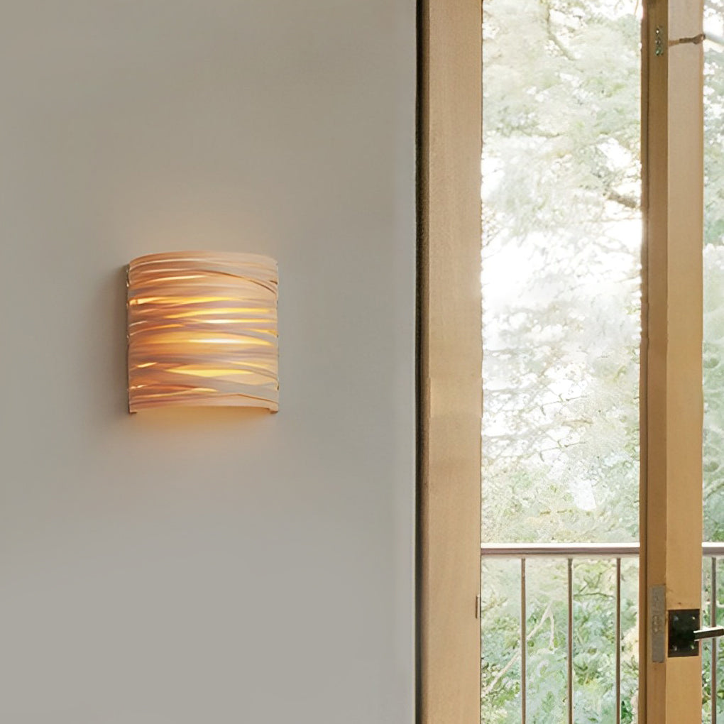 Handcrafted Semi-Cylindrical Wood Wall Lamp - Modern Decorative Atmosphere Light