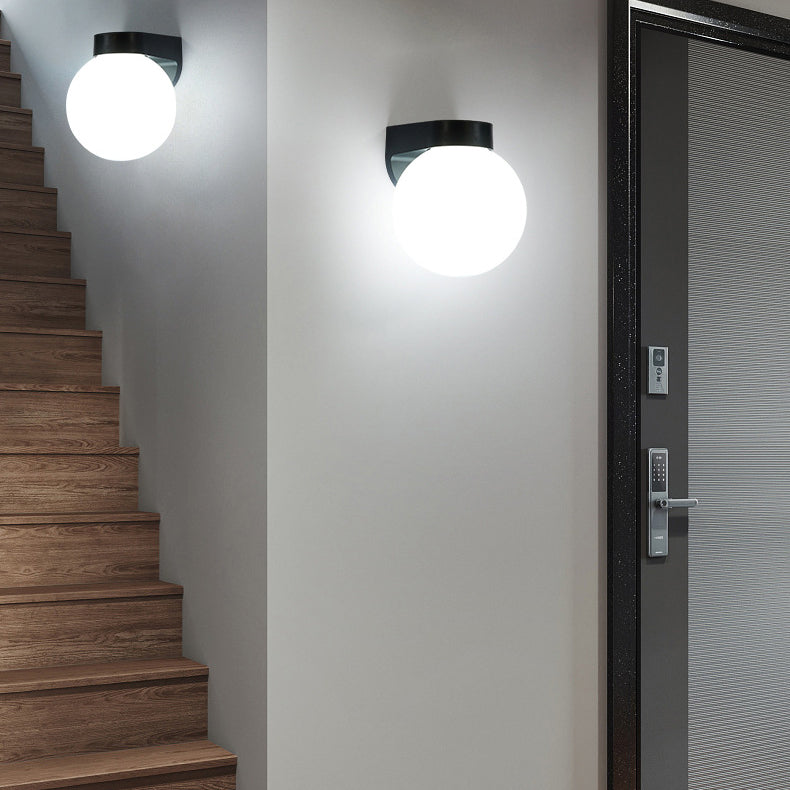 Waterproof Polycarbonate Outdoor Wall Sconce