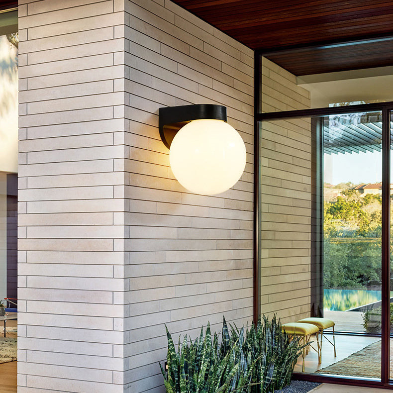 Waterproof Polycarbonate Outdoor Wall Sconce
