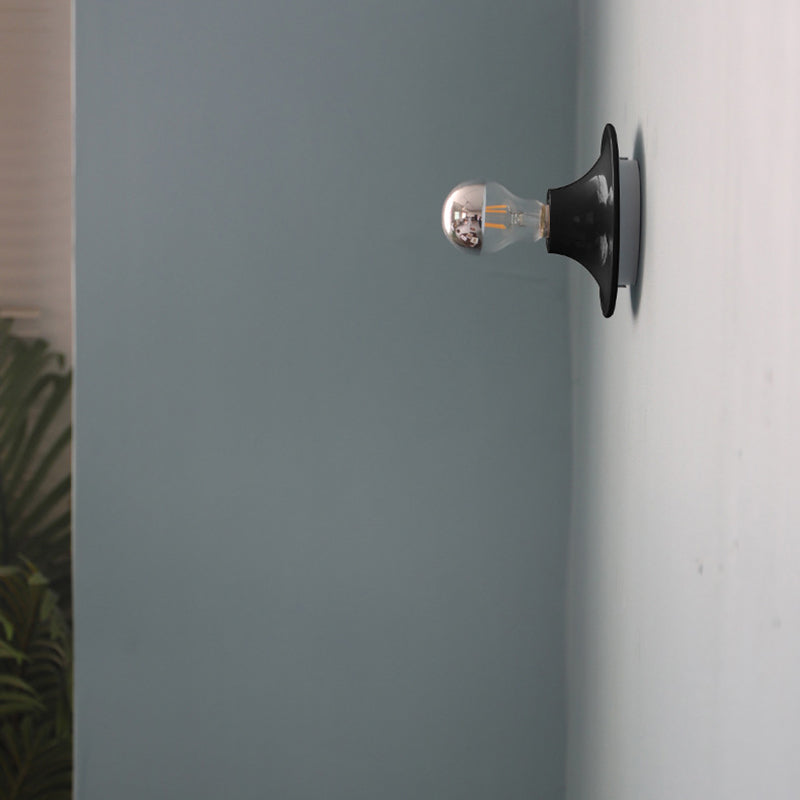 Scandinavian Iron Circle Sconce