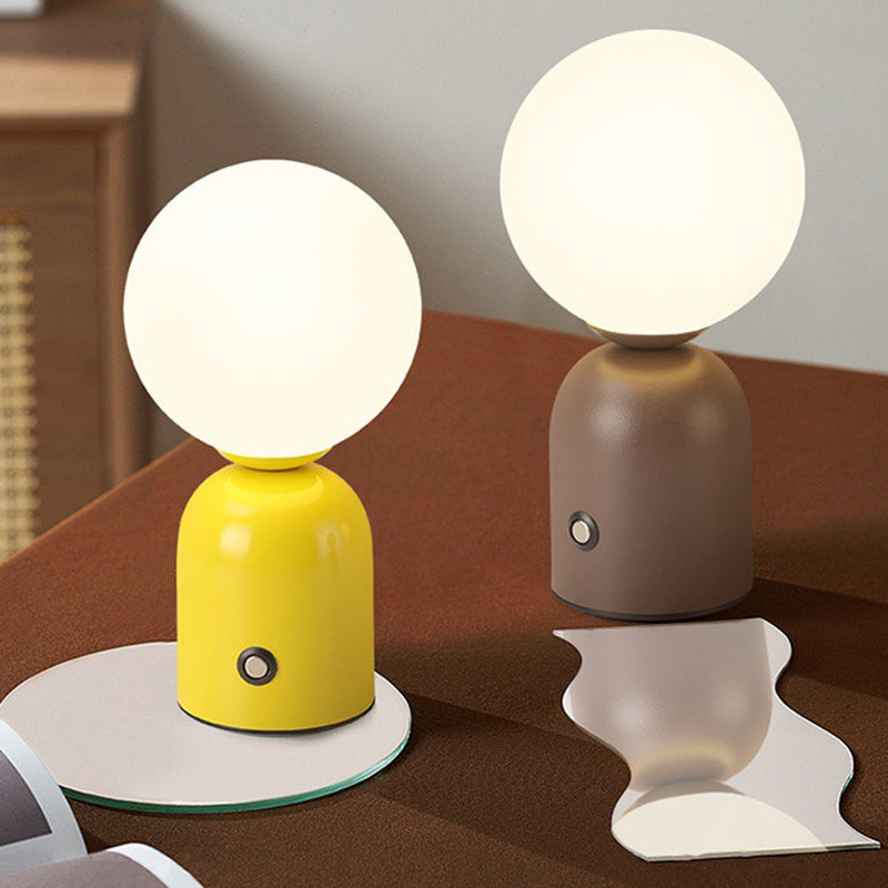 Scandinavian Round LED Table Lamp - USB Iron & Acrylic Design for Bedroom