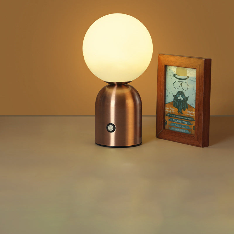 Scandinavian Round LED Table Lamp - USB Iron & Acrylic Design for Bedroom