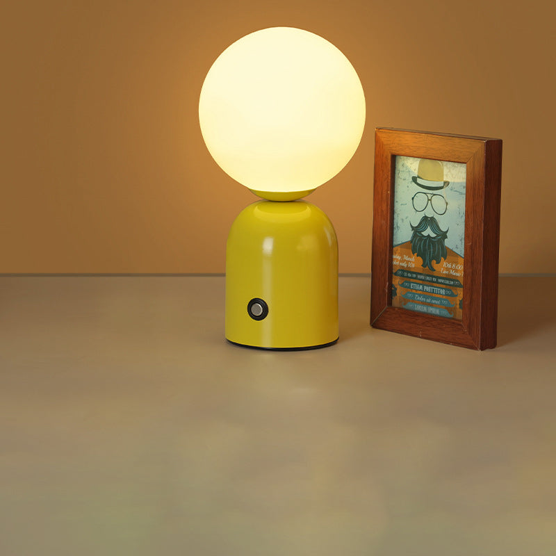 Scandinavian Round LED Table Lamp - USB Iron & Acrylic Design for Bedroom