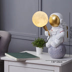 Premium Cartoon Astronaut Table Lamp – 1-Light Resin Design for Kids' Bedrooms