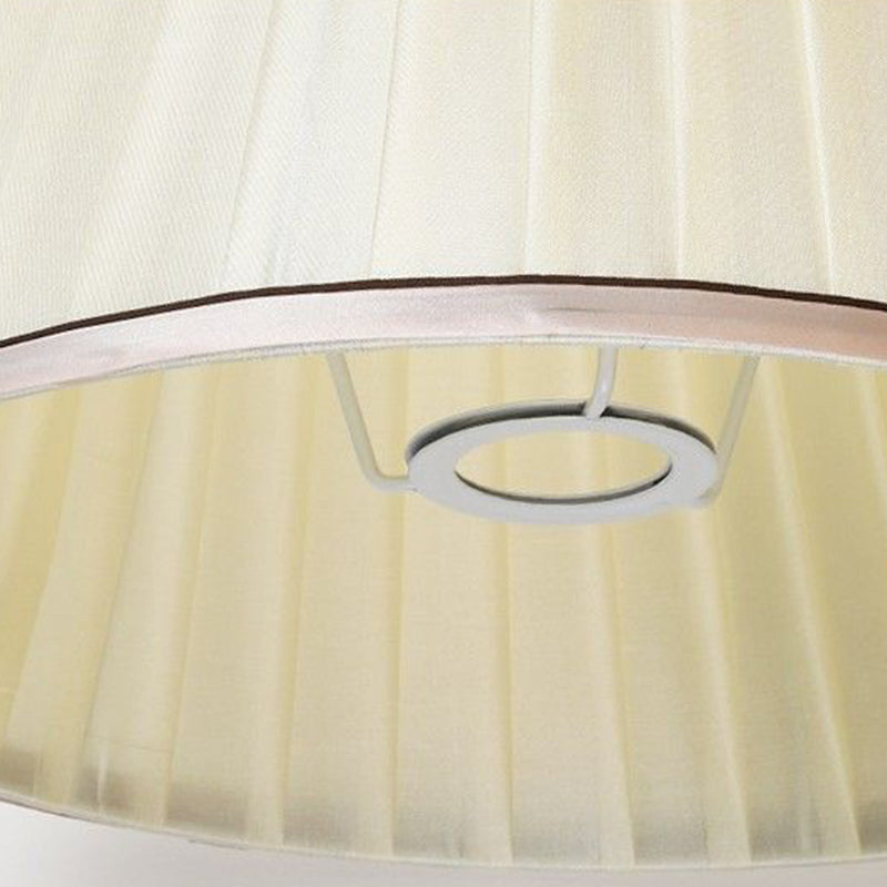 Scalloped Round Ceramic Table Lamp with Traditional Chinese Bird Pattern