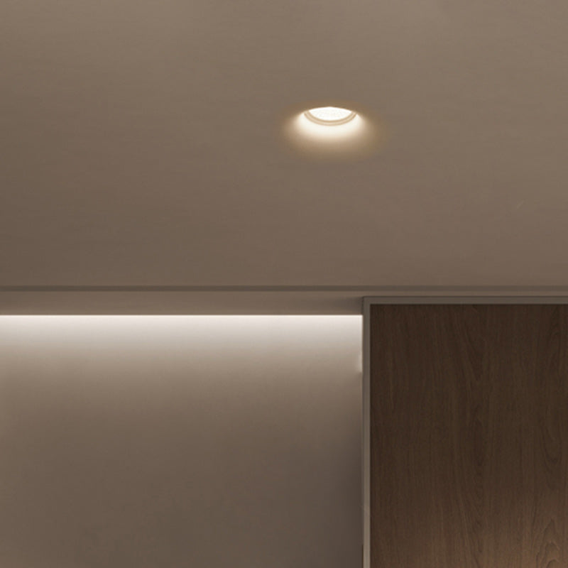 Modern Minimalist Round Square Plaster Flush Mount Ceiling Light - 1-Light Spotlight for Living Room