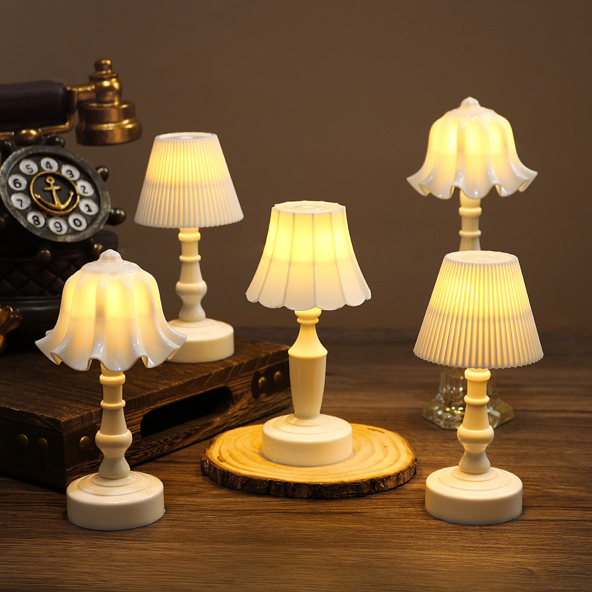 Nordic Style LED Table Lamp with Pleated Flower Design - Battery Operated Night Light for Bedside