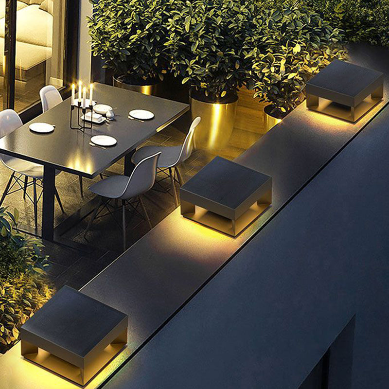 Modern Square Galvanized Iron LED Outdoor Pillar Light