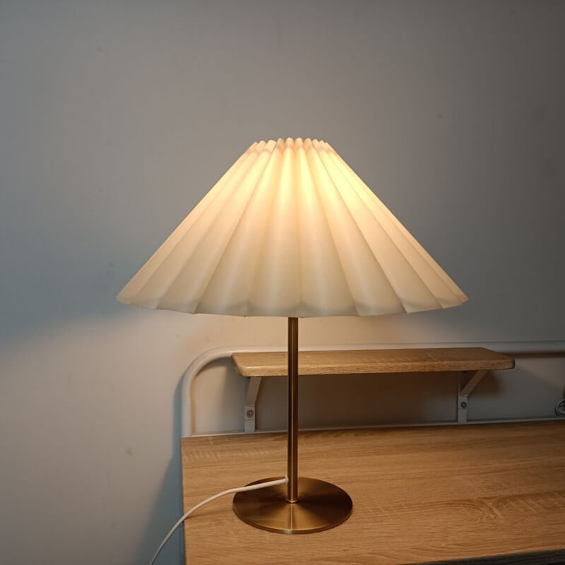 Vintage Pleated Umbrella Table Lamp - 1-Light Design