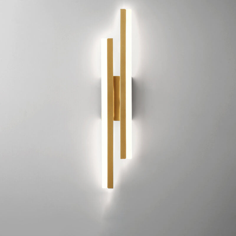 Minimalist Iron & Acrylic LED Wall Sconce