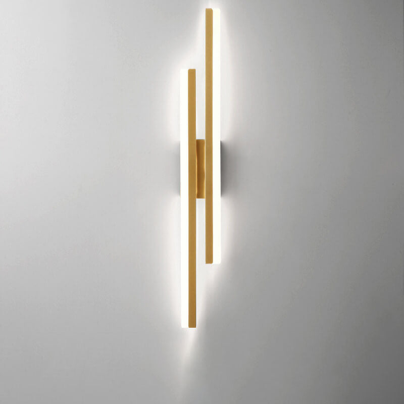 Minimalist Iron & Acrylic LED Wall Sconce