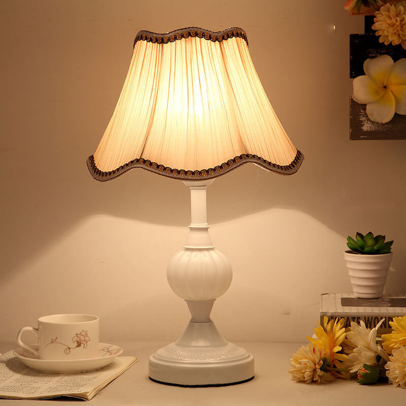 Vintage Floral Glass Table Lamp - Nordic Design, 1-Light