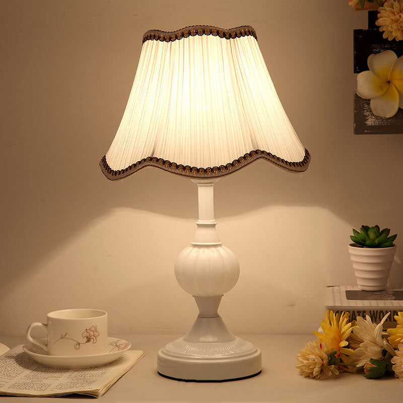 Vintage Floral Glass Table Lamp - Nordic Design, 1-Light