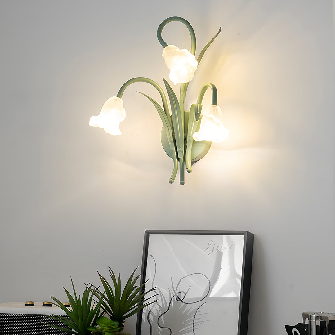 French Country Floral Wall Lamp - Classic Romantic Design
