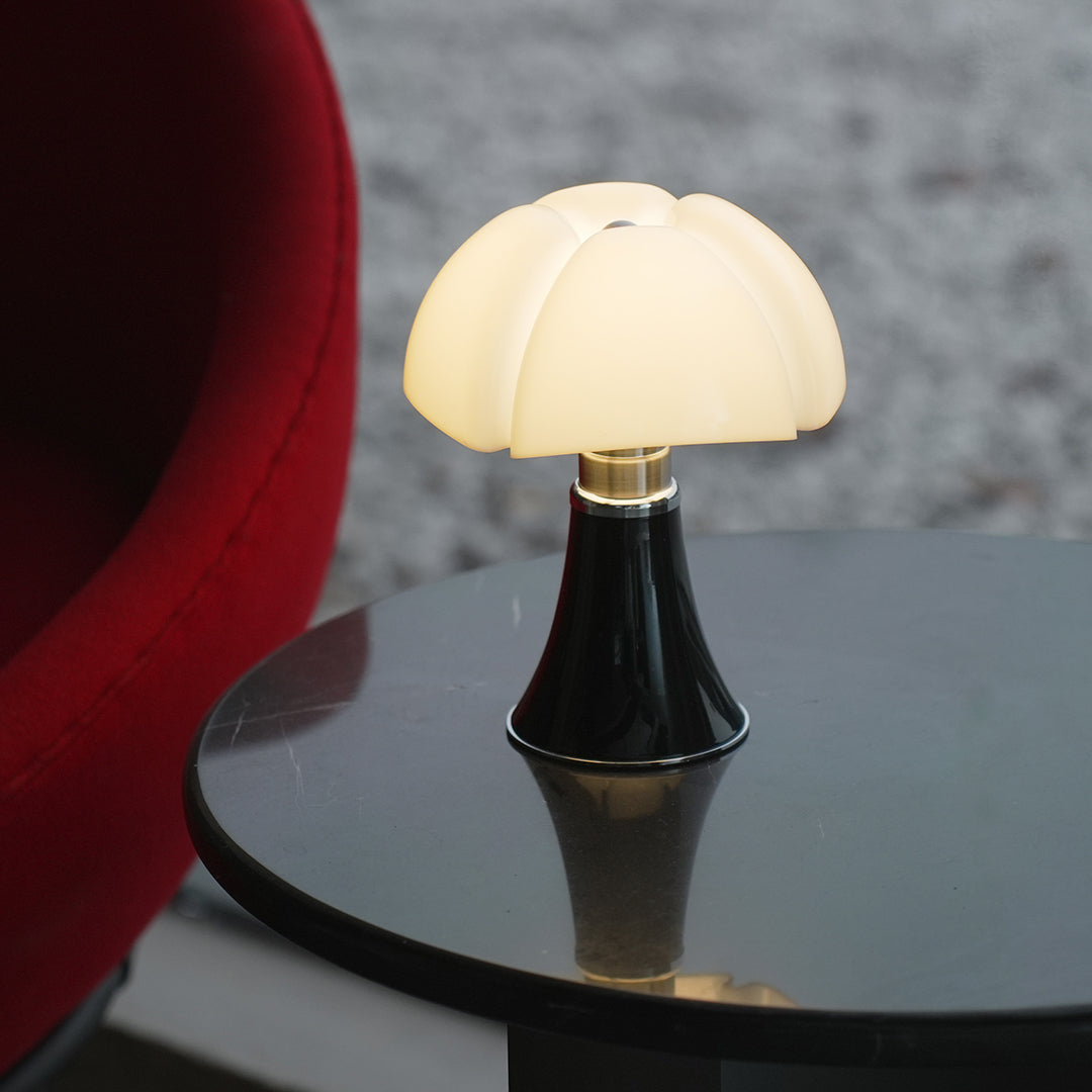 Italian Bauhaus-Inspired Iron Table Lamp