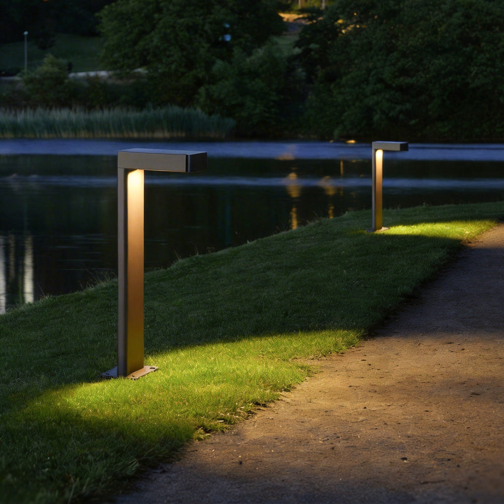 Modern L-Shaped Metal Landscape Path Light for Outdoor Use