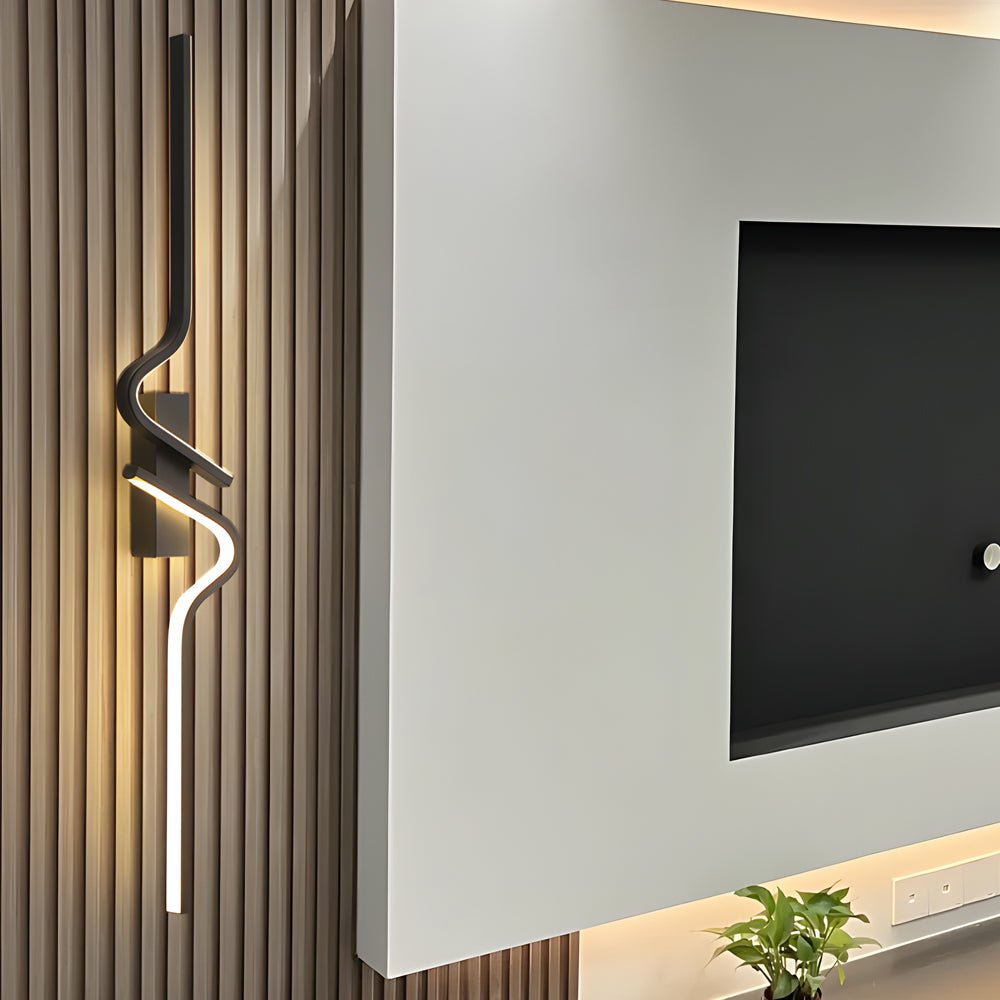 Minimalist Black Aluminum Curved Wall Sconce