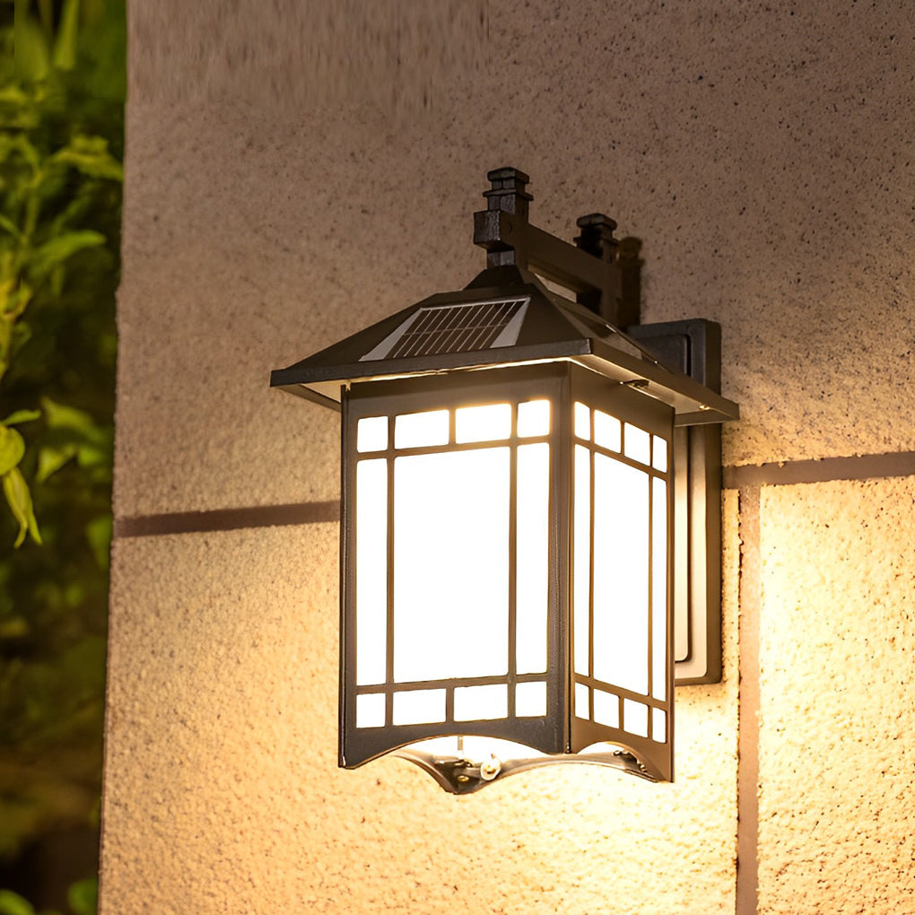 Retro LED Lantern Wall Sconce - Die-Cast Aluminum & Glass