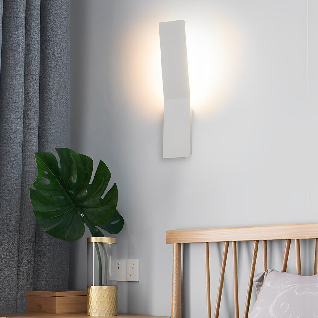 Minimalist LED Backlit Wall Lamp - Premium Aluminum Design