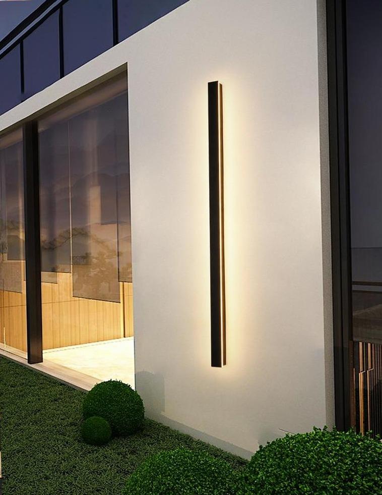 Minimalist Black LED Linear Outdoor Wall Sconce