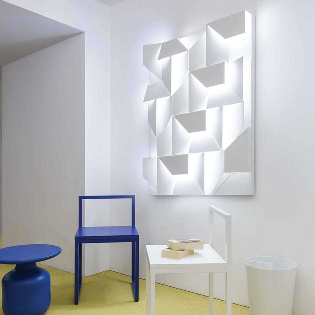 Artistic Geometric LED Wall Sconce with Dimming Feature