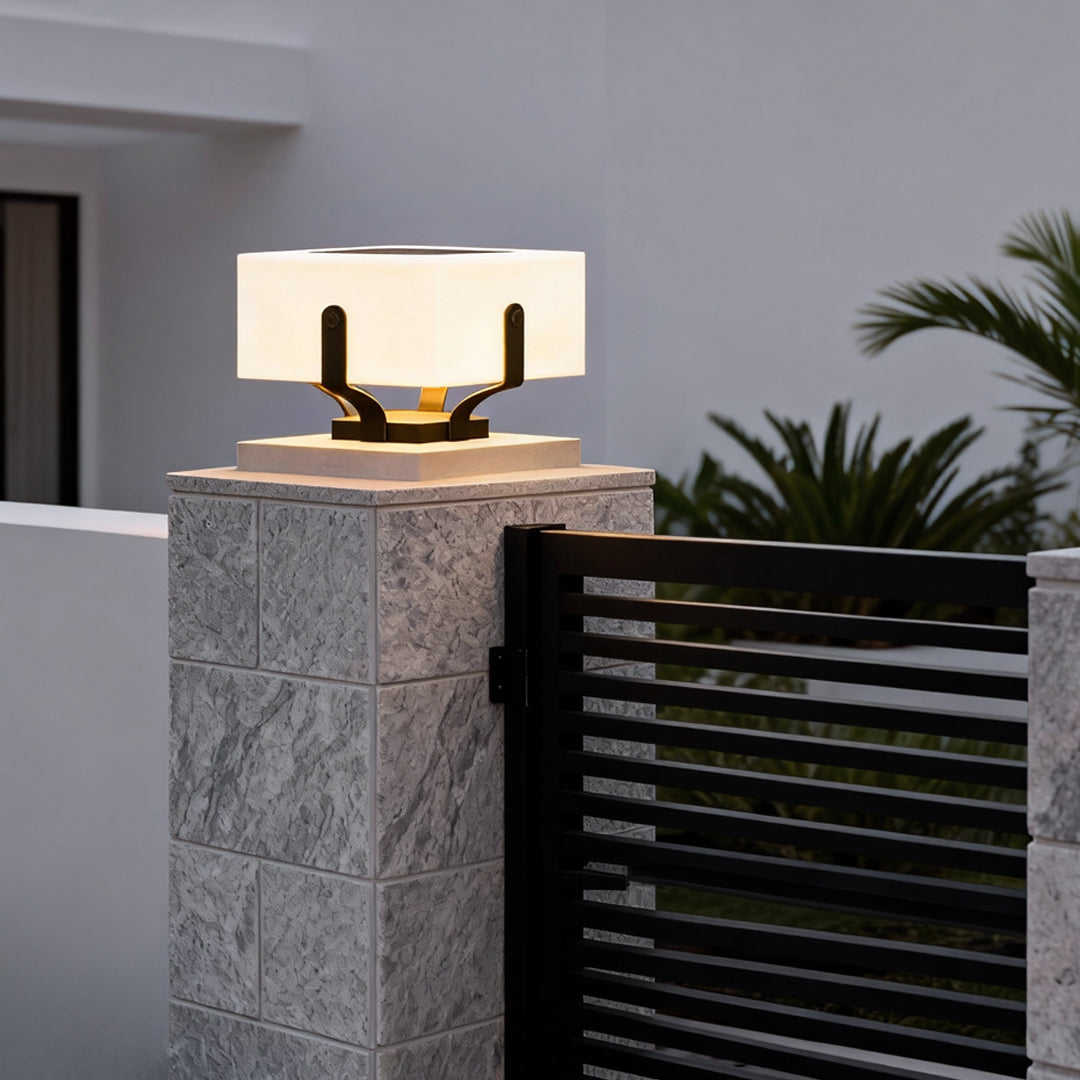 Modern Waterproof LED Square Brick Pillar Light for Outdoor Use