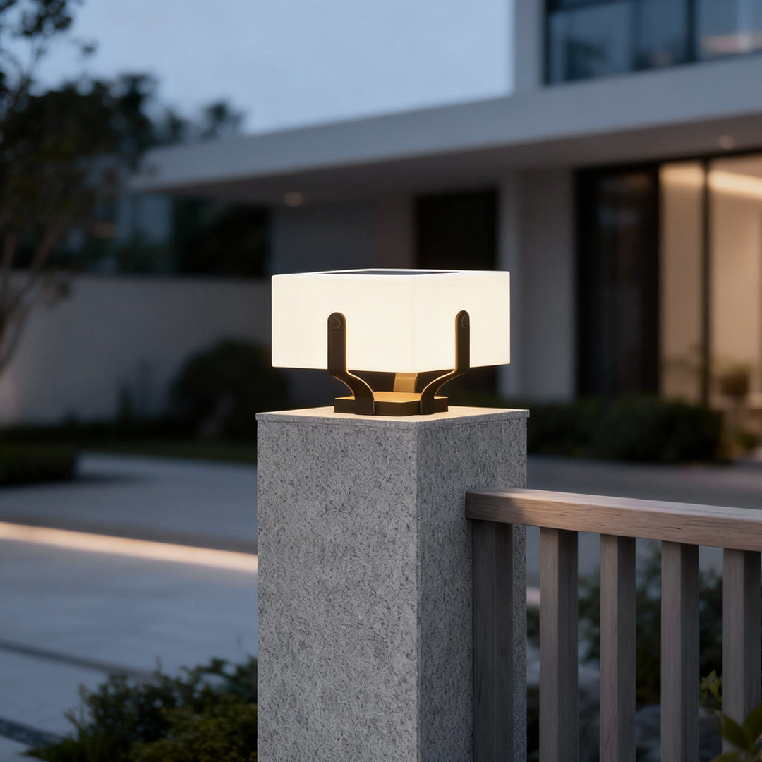 Modern Waterproof LED Square Brick Pillar Light for Outdoor Use