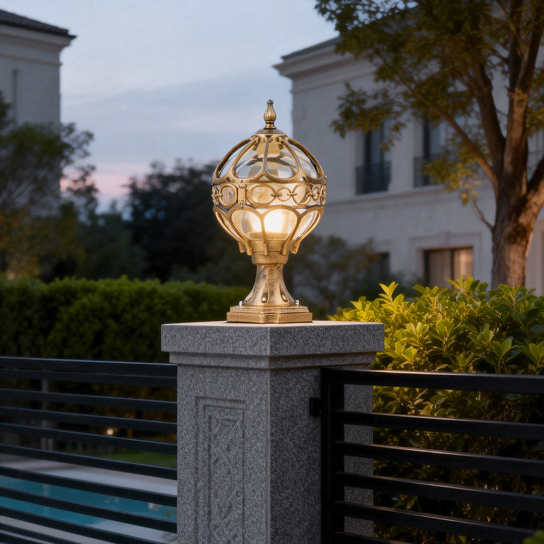 Premium Outdoor Die-Cast Aluminum Globe Pillar Light