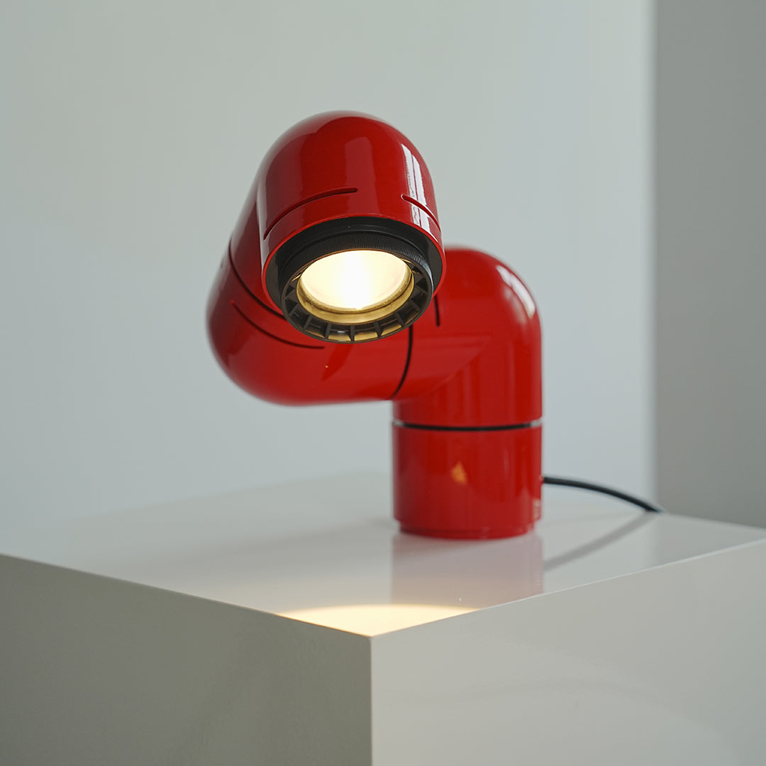 Modern Rotating Pipe Table Lamp - Stylish Statement Lighting