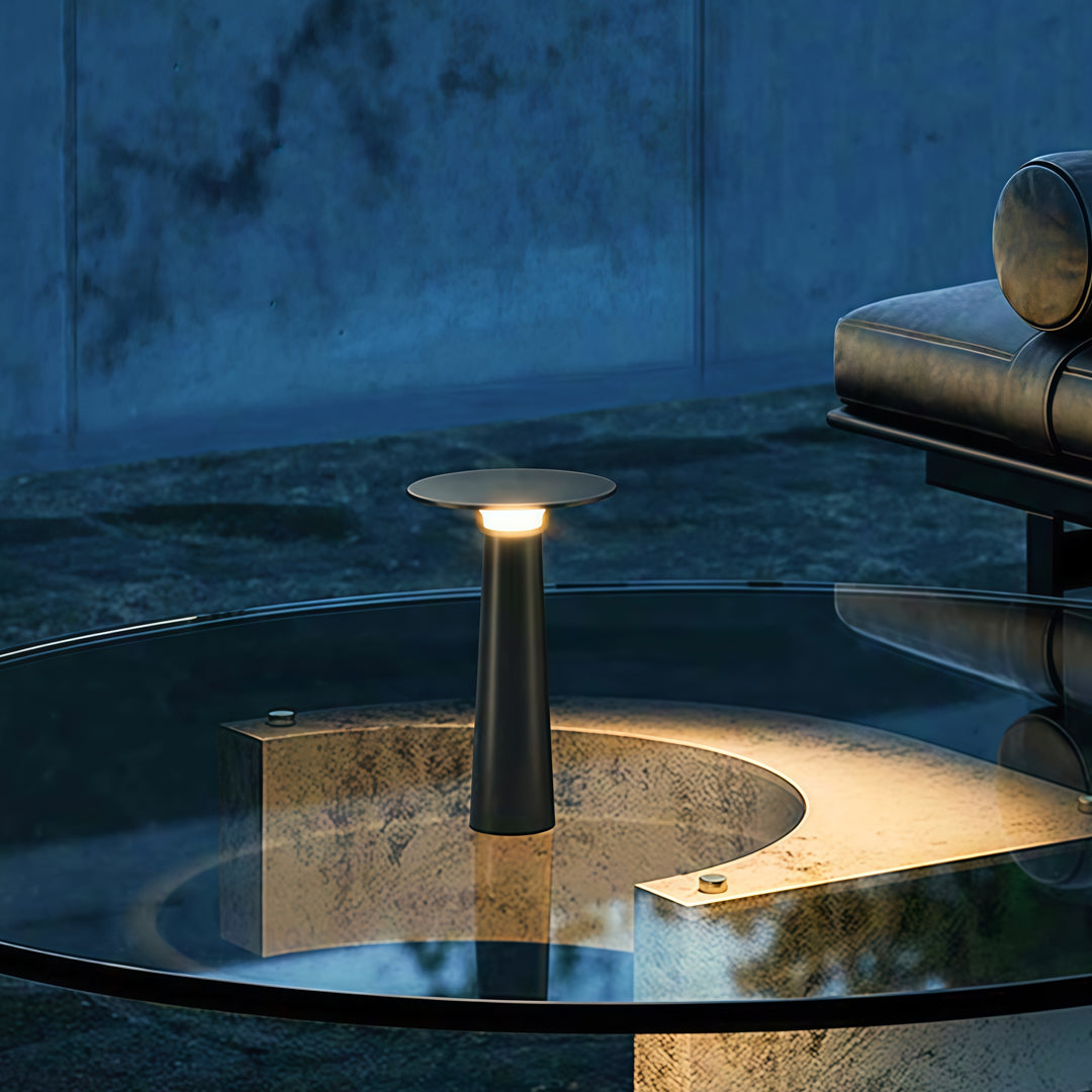 Waterproof Outdoor LED Table Lamp for Garden and Landscape